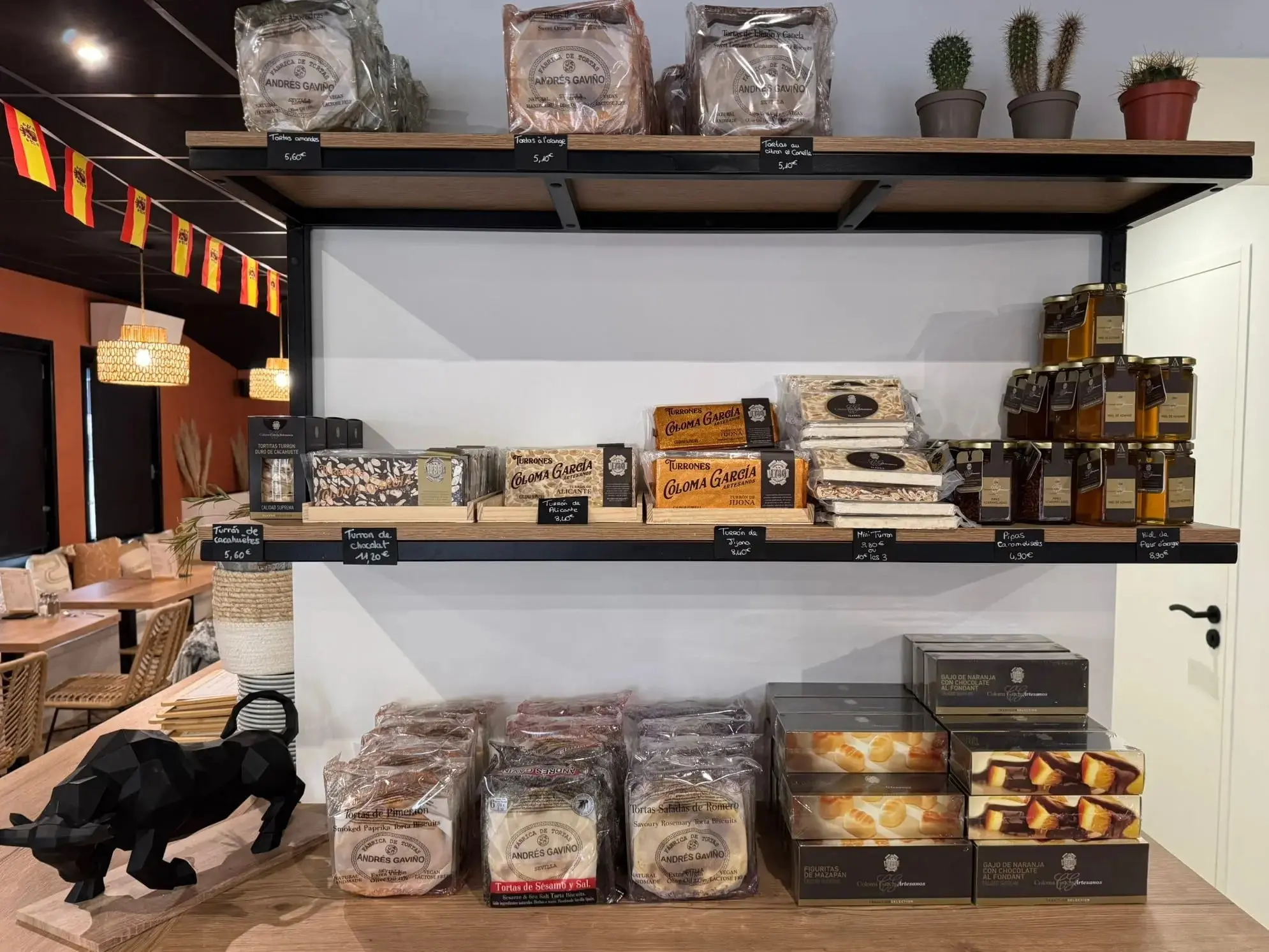 Desserts maison et spécialités sucrées espagnoles gourmandises La Leona Tassin